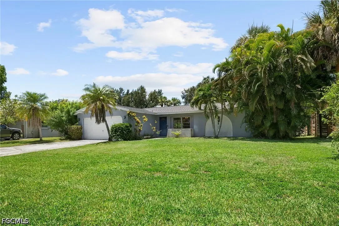 1583 Sunkist Way, Fort Myers, FL 33905 - #1