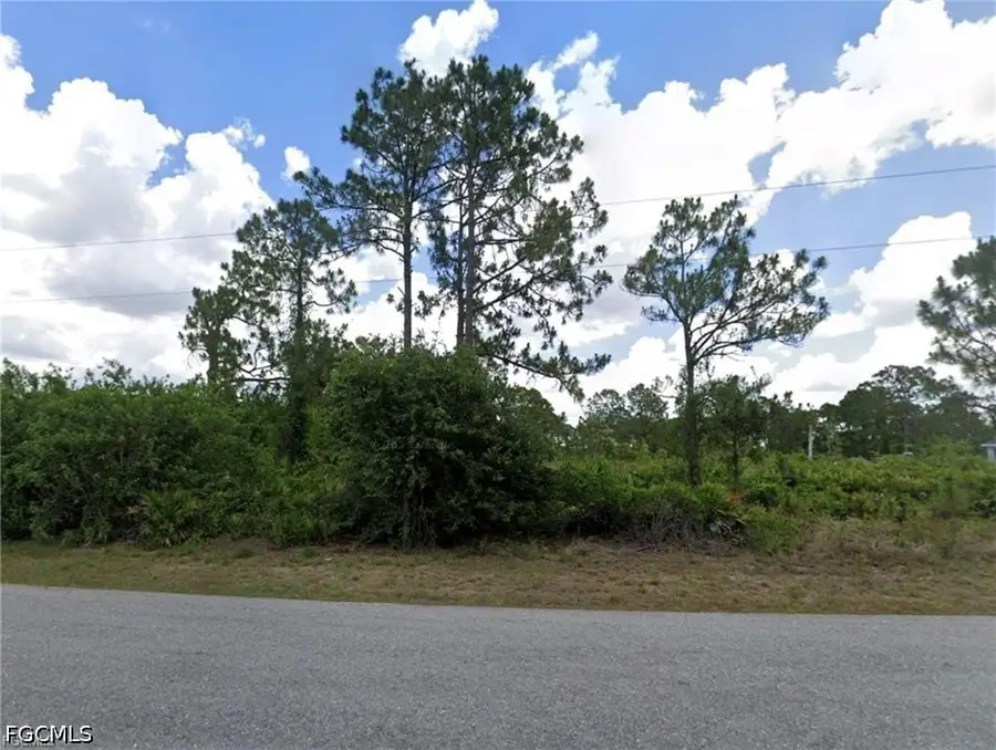 641 Wabasso Avenue S, Lehigh Acres, FL 33974 - #2
