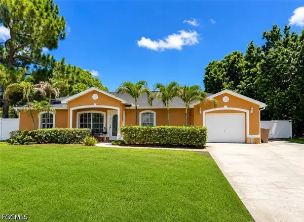 416 Candlewick Circle S, Lehigh Acres, FL 33936