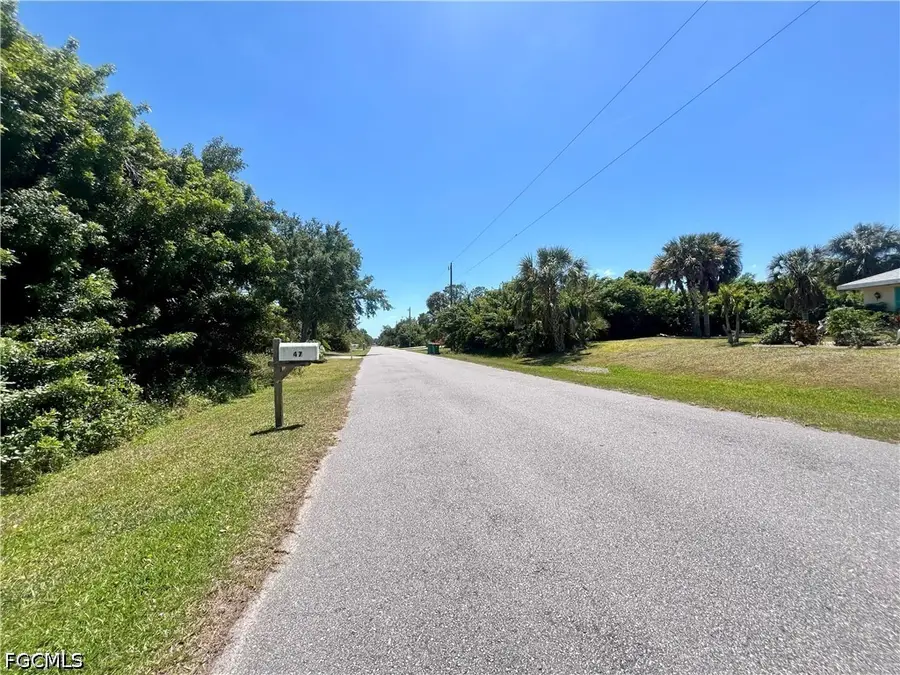 48 Ramblewood Street, Port Charlotte, FL 33953 - #3