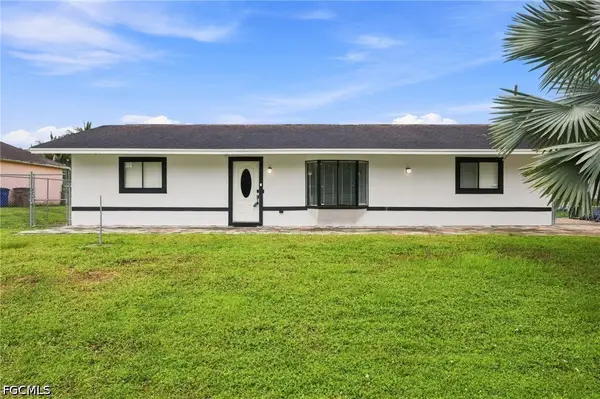 209 Felix Avenue N, Lehigh Acres, FL 33971