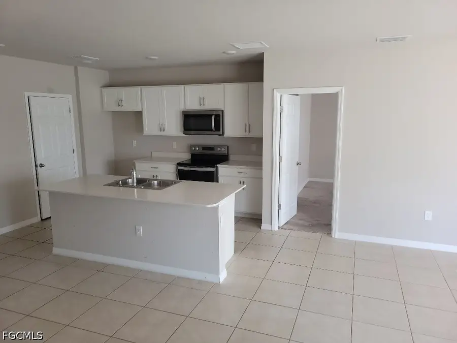 334 Kismet Parkway E, Cape Coral, FL 33909 - #3