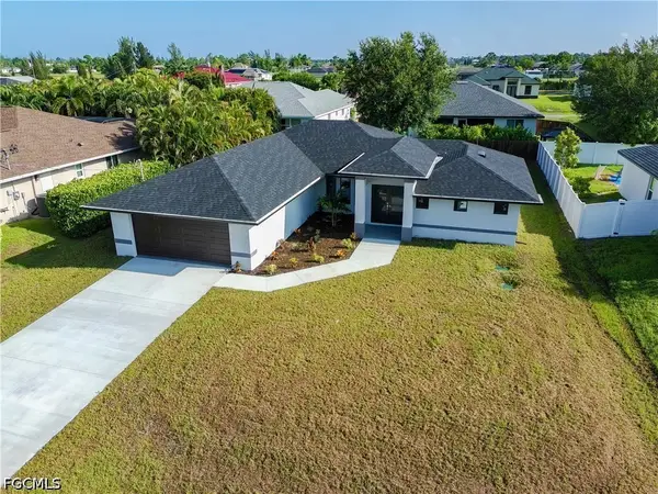 2513 NW 24th Terrace, Cape Coral, FL 33993