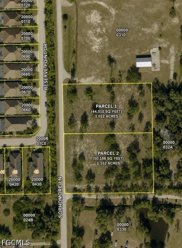 Sophomore Lane, Fort Myers, FL 33917