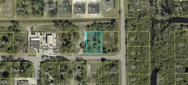 877 Gulf Lane, Lehigh Acres, FL 33974