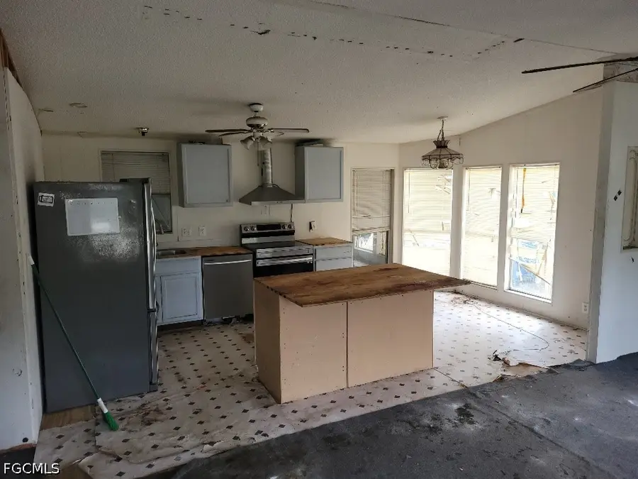 12040 Live Oak Drive, Fort Myers, FL 33908 - #2