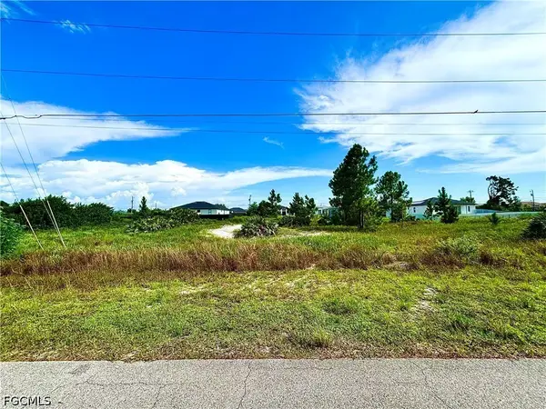 3215 32nd Street Sw, Lehigh Acres, FL 33976