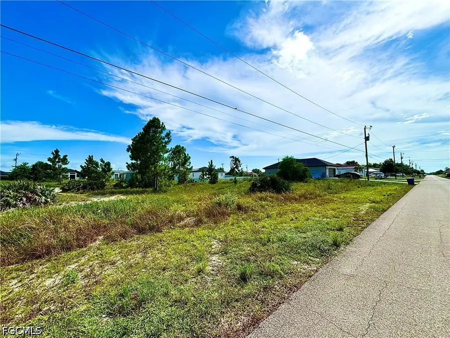 3215 32nd Street Sw, Lehigh Acres, FL 33976 - #2