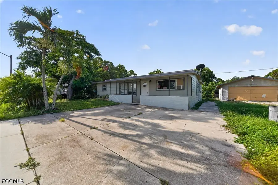 1846 Maple Drive, Fort Myers, FL 33907 - #2
