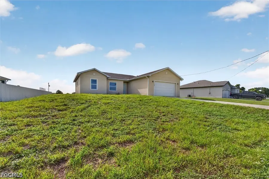 1109 Kraft Street, Labelle, FL 33935 - #2