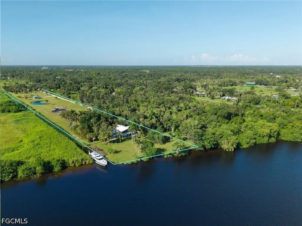 19481/483 S River Road, Alva, FL 33920 - #1