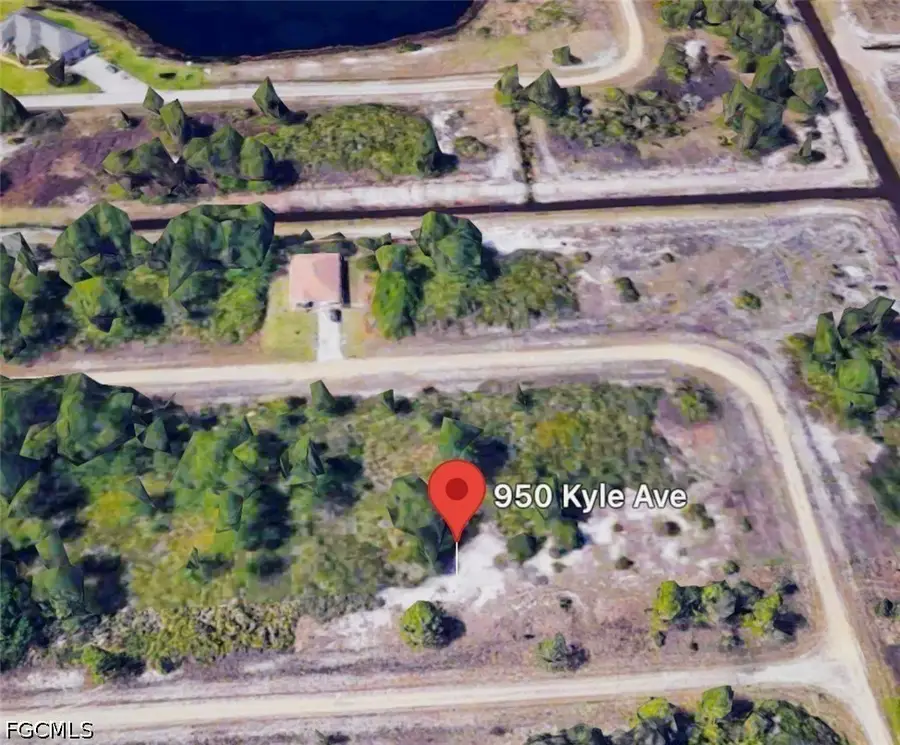 950 Kyle Avenue, Lehigh Acres, FL 33974 - #3