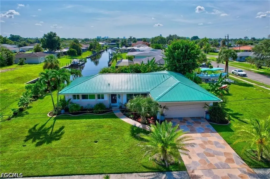 4638 Vinsetta Avenue, North Fort Myers, FL 33903 - #1