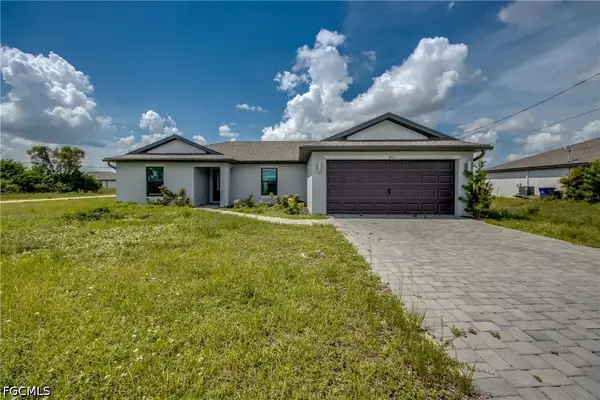 861 Winwood Circle, Fort Myers, FL 33913