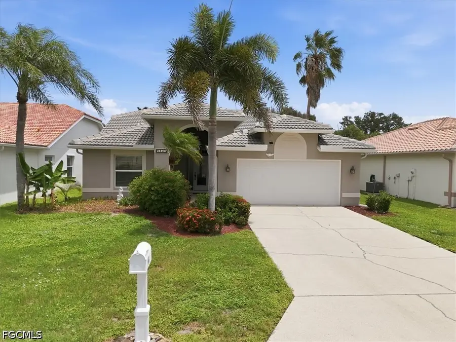 8137 Breton Circle, Fort Myers, FL 33912 - #2