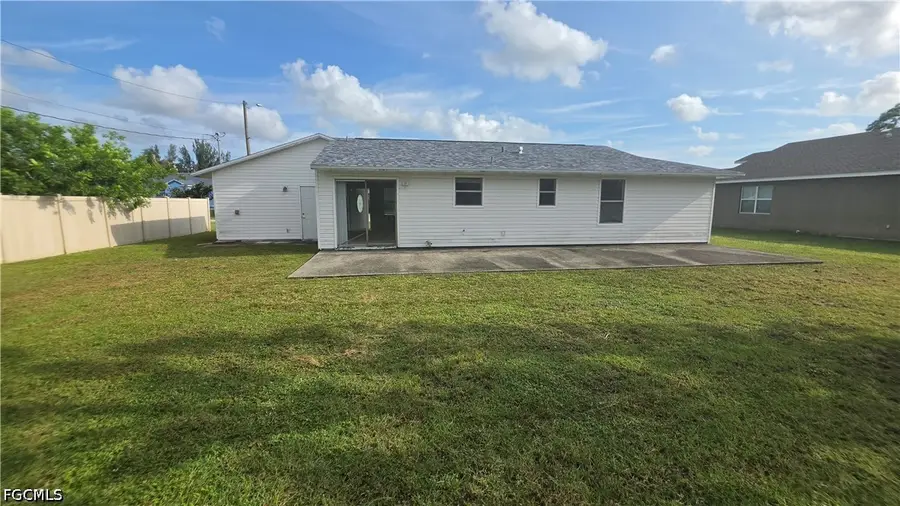 419 SE 15th Street, Cape Coral, FL 33990 - #3