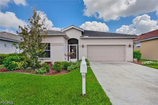 11237 Lakeland Circle, Fort Myers, FL 33913