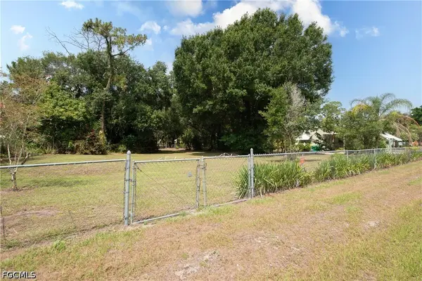 Jefferson Avenue W, Immokalee, FL 34142