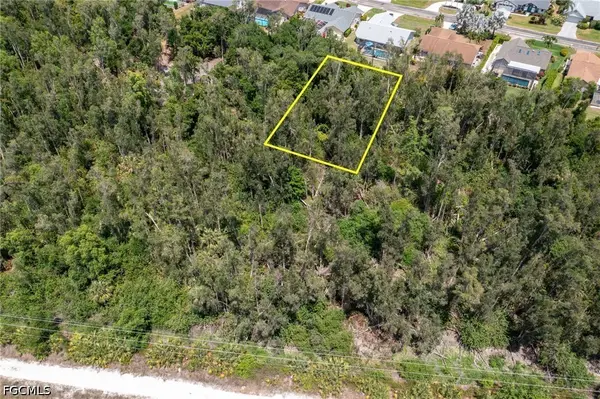 Tropicana Avenue, Estero, FL 33928