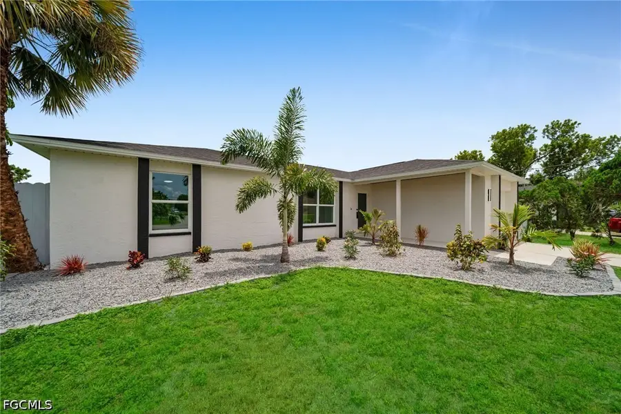 315 SE 7th Place, Cape Coral, FL 33990 - #2