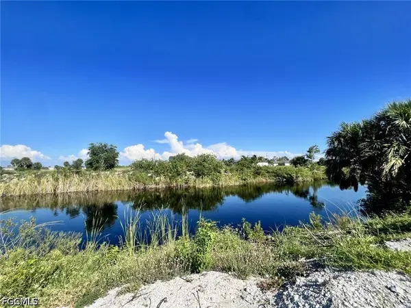 3833 NW 38th Avenue, Cape Coral, FL 33993