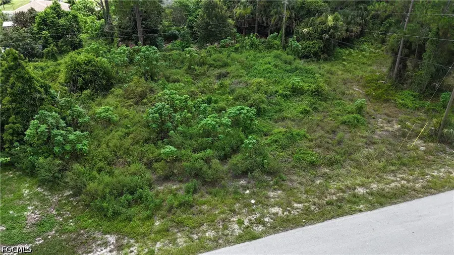 420 Hamilton Avenue, Lehigh Acres, FL 33972 - #2
