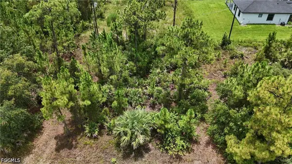 2402 E 10th Street, Lehigh Acres, FL 33936