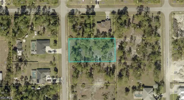 820 Hamilton Avenue, Lehigh Acres, FL 33972