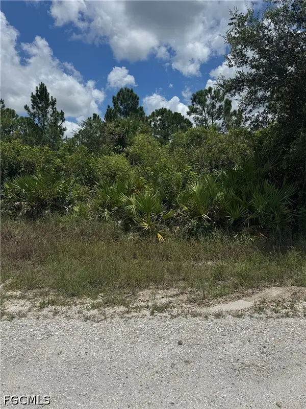 518 Louis Avenue, Lehigh Acres, FL 33972