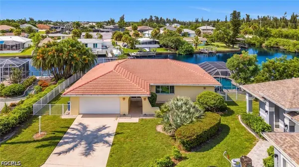 12088 Boat Shell Drive, Matlacha Isles, FL 33991
