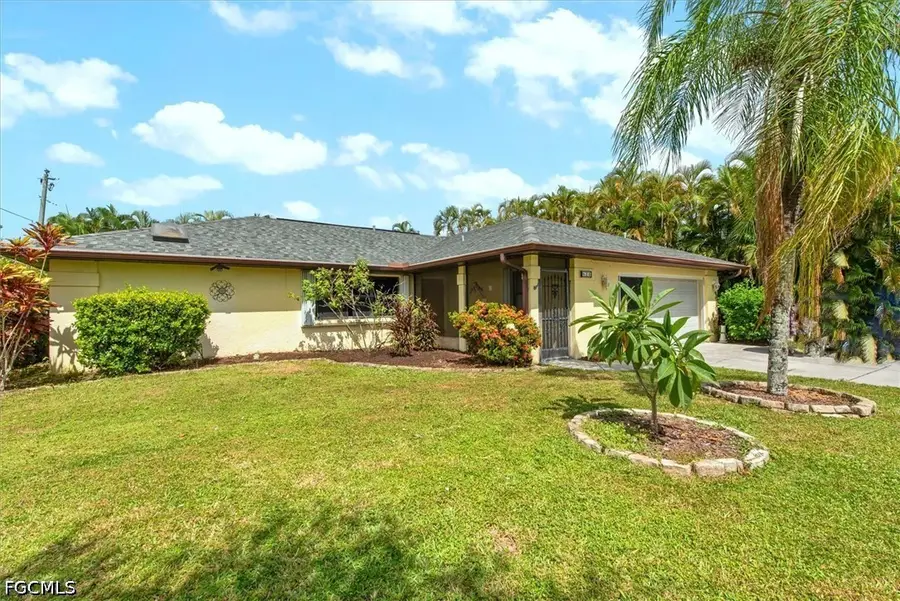 824 SW 13th Avenue, Cape Coral, FL 33991 - #3