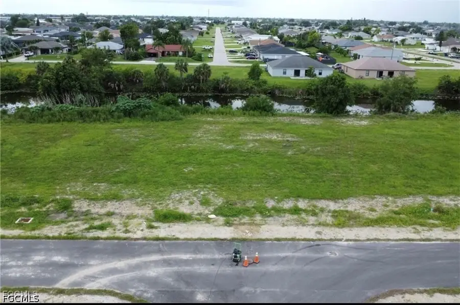 816 NE 12th Street, Cape Coral, FL 33909 - #2