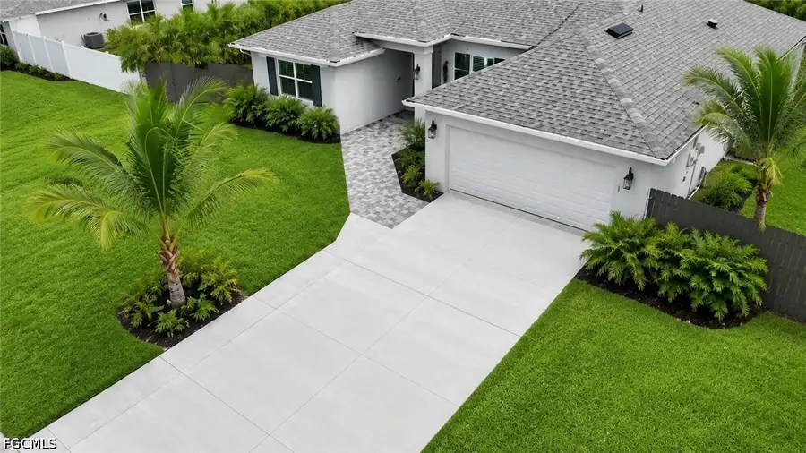 372 Rockland Street, Lehigh Acres, FL 33972 - #2