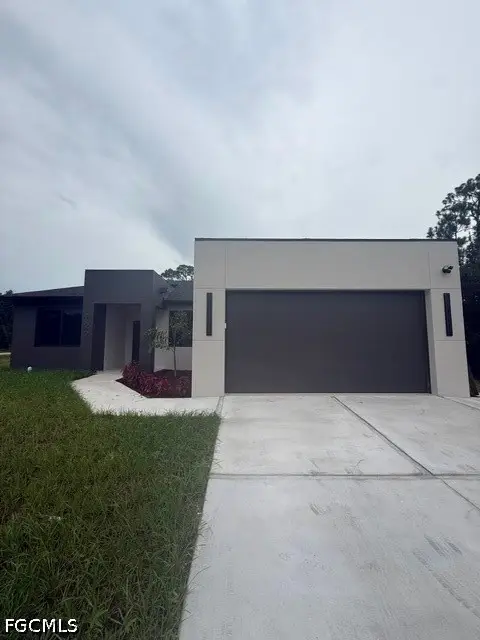 722 Roosevelt Avenue, Lehigh Acres, FL 33936