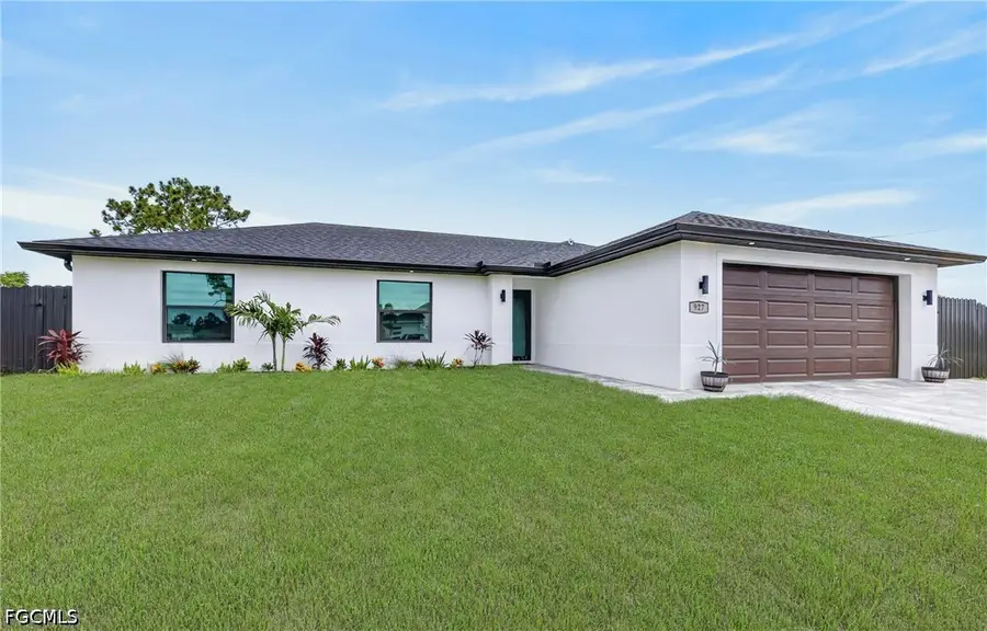 927 NE 32nd Terrace, Cape Coral, FL 33909 - #2