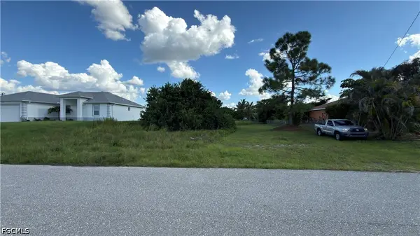 2705 42nd Street Sw, Lehigh Acres, FL 33976