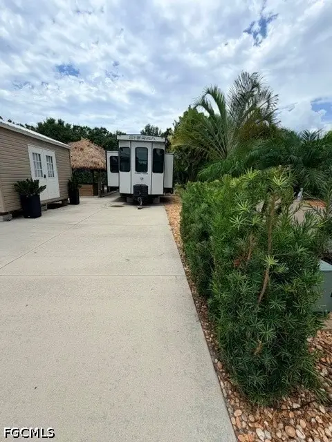 5110 Cypress Trail Resort Circle, Fort Myers, FL 33905 - #2
