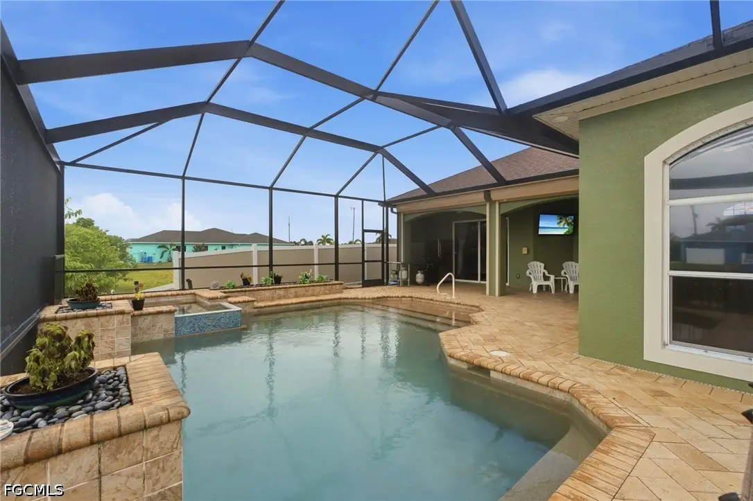 1005 NW 3rd Place, Cape Coral, FL 33993 - #1