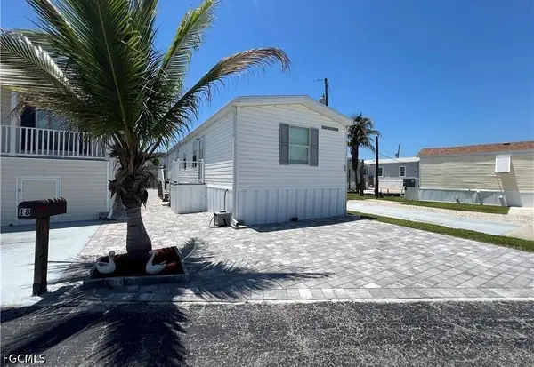 19 Helen Lane, Fort Myers Beach, FL 33931