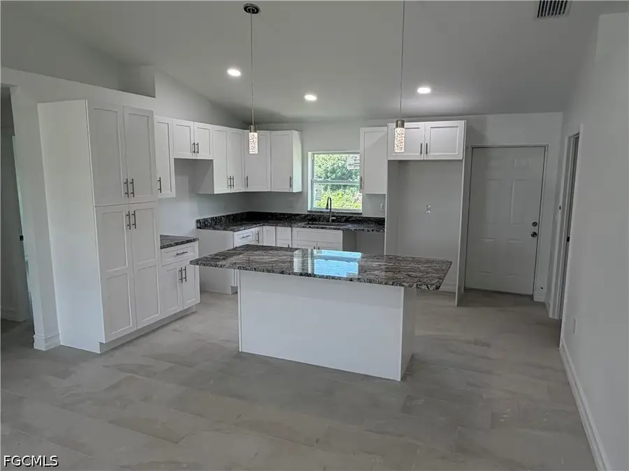 105 Concord Loop, Labelle, FL 33935 - #3