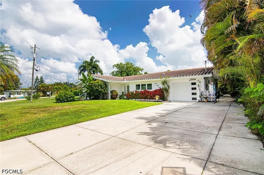 1300 Thompson Street, North Fort Myers, FL 33903 - #2