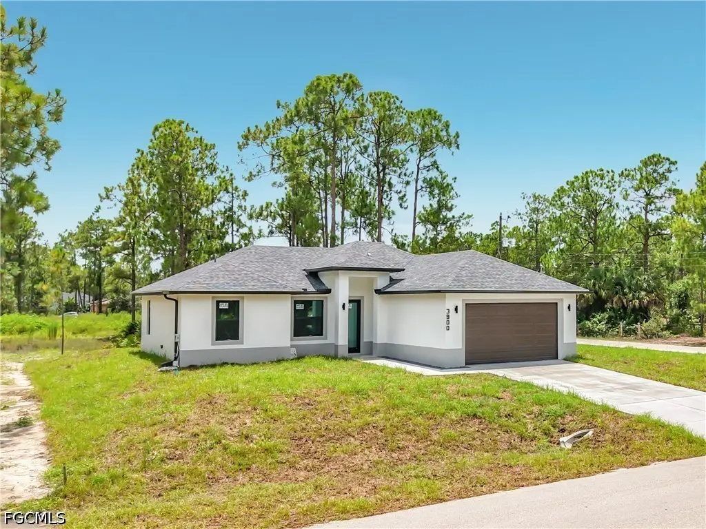 3900 E 10th Street, Lehigh Acres, FL 33972 - #1