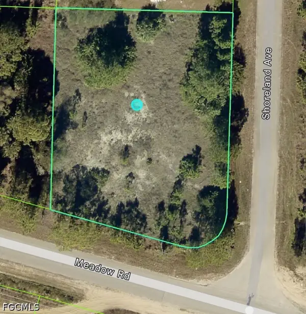1064 Shoreland Avenue, Lehigh Acres, FL 33974