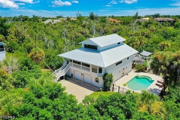 6062 Dinkins Lake Road, Sanibel, FL 33957