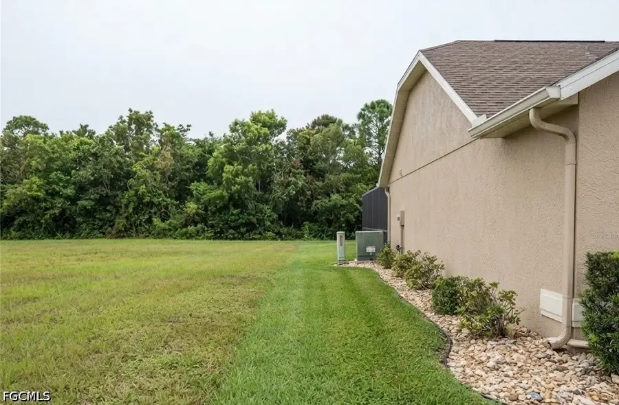 2718 SW 38th Terrace, Cape Coral, FL 33914 - #3