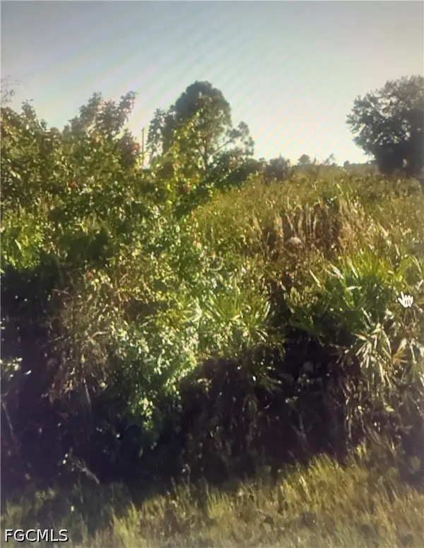3402 64th Street W, Lehigh Acres, FL 33971