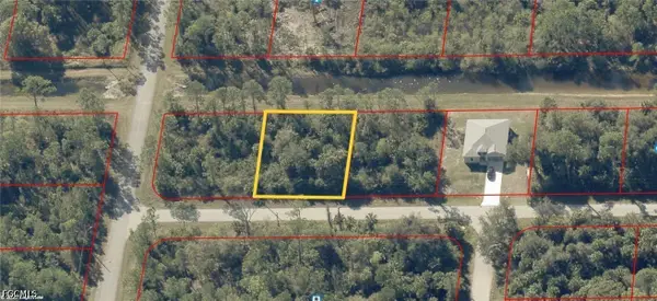 1244 Ravenswood Street E, Lehigh Acres, FL 33974