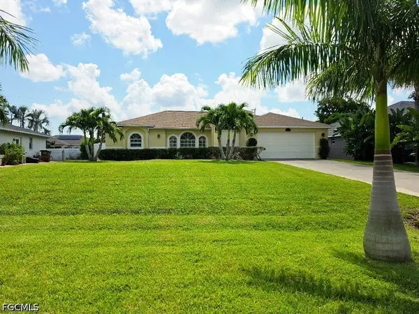 4137 SW 10th Avenue, Cape Coral, FL 33914
