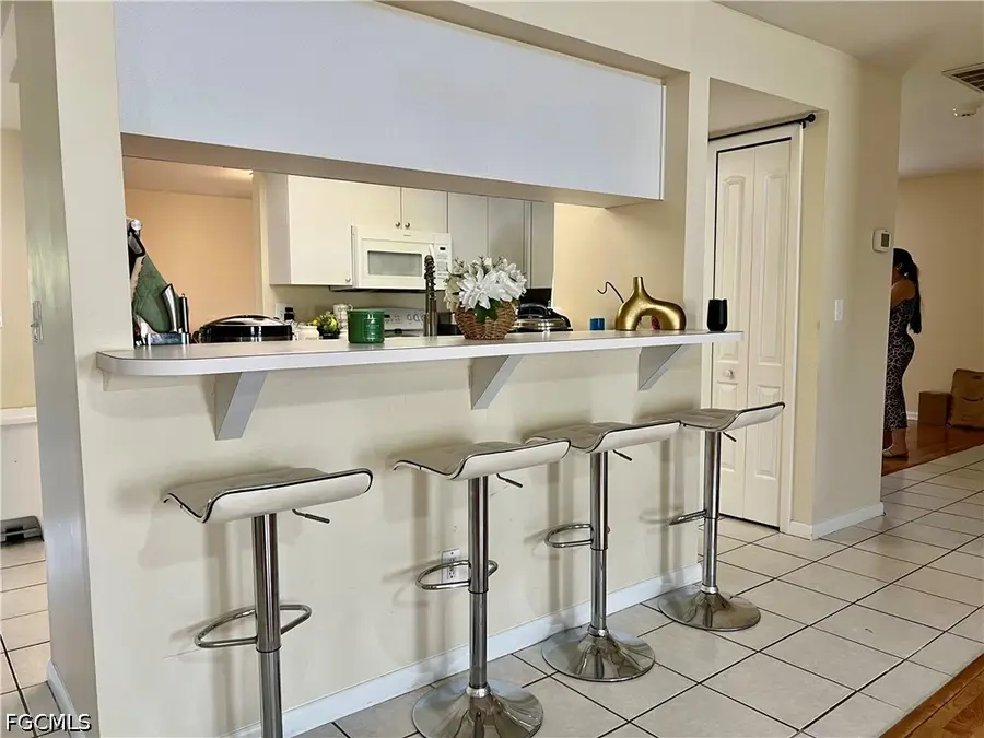 118 SW 10th Terrace, Cape Coral, FL 33991 - #2