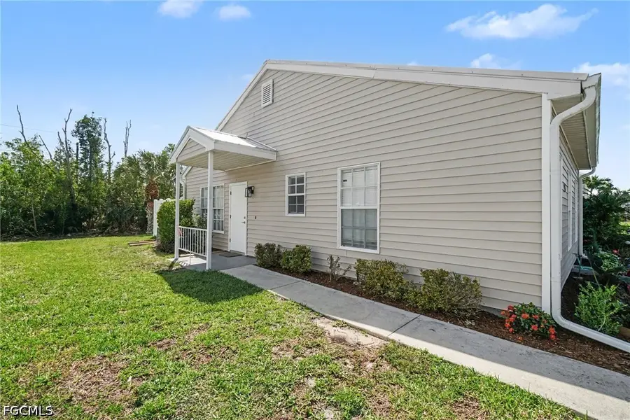 6081 Lake Front Drive, Fort Myers, FL 33908 - #3